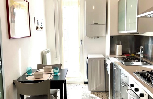 Spotorno Apartamento | La Stella Marina - 150 metri dal Mare con Box auto