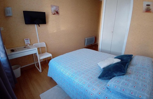 Saint-Gilles-Croix-de-Vie Hotel | La Sterne