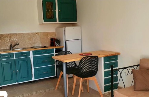 Sabran Apartamento | La studio Sabranais