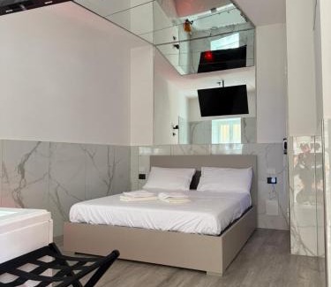 Naples Apartamento | La suite del bosco