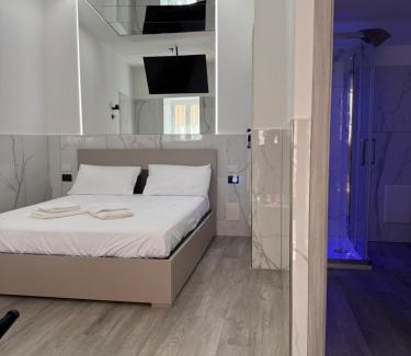 Naples Apartamento | La suite del bosco