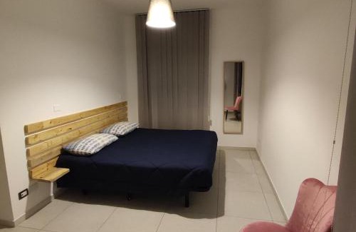 Villasanta Apartamento | La suite di Carola