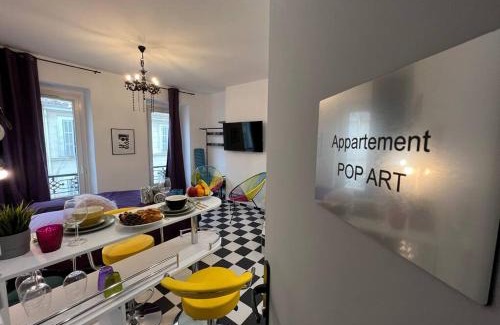 Le Camas Apartamento | La Suite PopArt - Baignoire - Lit Rond