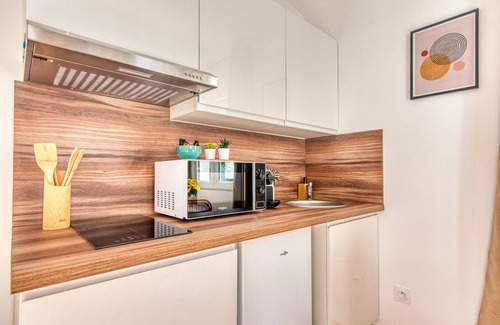 Decines-Charpieu Apartamento | La Suite Soleil - Maison studio avec jardin privé