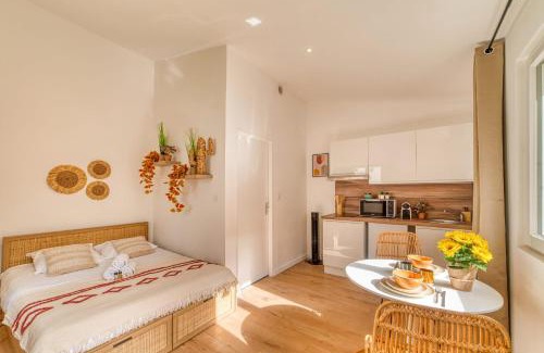 Decines-Charpieu Apartamento | La Suite Soleil - Maison studio avec jardin privé
