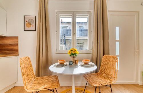 Decines-Charpieu Apartamento | La Suite Soleil - Maison studio avec jardin privé