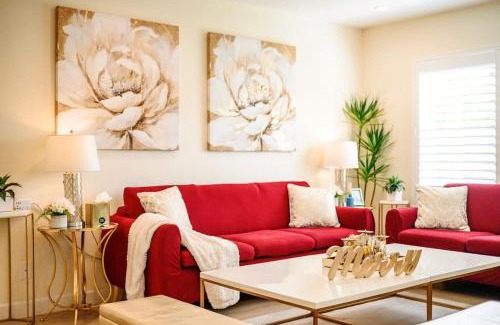 Hacienda Heights Cama Y Desayuno | LA Sunny House beautiful yard 7 rooms 4 bathrooms Near Disneyland & Hollywood & Downtown