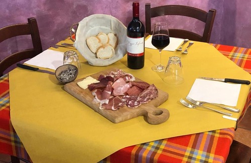 Montecassiano Cama Y Desayuno | La Tana della Volpe B.&.B.