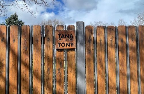 Viterbo Casa | LA TANA DI TONY