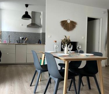 Centre Ville Apartamento | La terrasse : Appartement chic 2 chambres au coeur de Pau