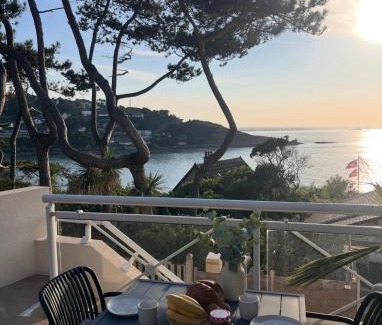Fermanville Casa | La Terrasse de L Anse Maison avec Vue Mer et Spa Extérieur