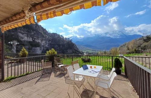 Escarrilla Apartamento | La Terraza de Escarrilla, con piscina