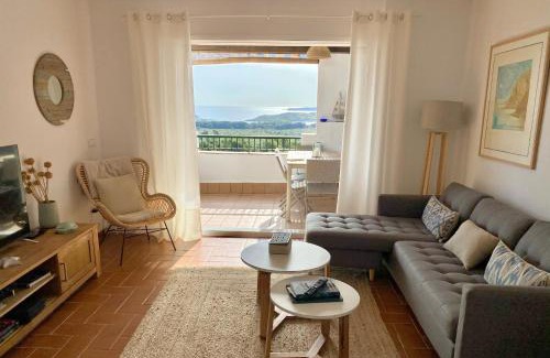 Coves Noves Apartamento | La Terraza de la Sabina