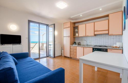 Costa Saracena-Castelluccio Apartamento | La terrazza sul Mare