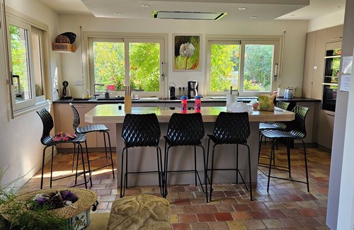 Beaune Casa | La Terre d'Or, large cozy cottage with garden and pool on the vineyards