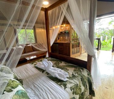 Isla Bastimentos Cabina | La Tierra Del Encanto