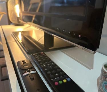 Angouleme Casa | La Tiny : Adorable petit studio/parking gratuit.