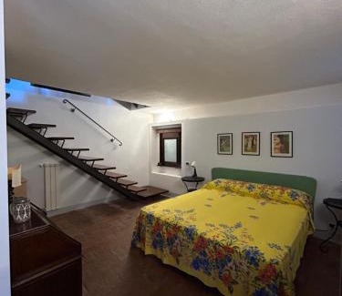 Castelnuovo Magra Casa | La Tisbe, una casa nel borgo medievale di Castelnuovo Magra