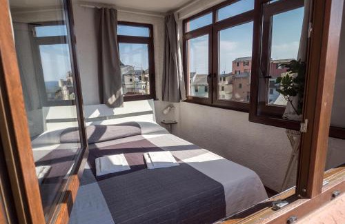 Vernazza Apartamento | La Torretta dei Merli with Views