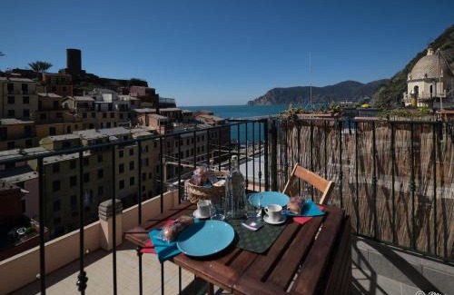 Vernazza Apartamento | La Torretta dei Merli with Views