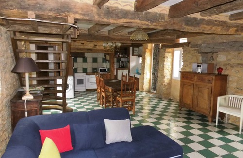 Siorac-en-Perigord Cabaña | La Toupine en Périgord Noir - casa rural de 3 dormitorios con terraza y piscina