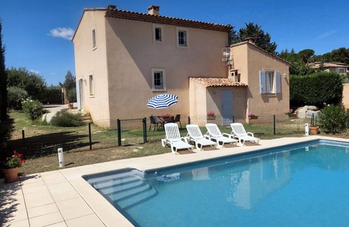 La Tour-d'Aigues Villa | Villa y piscina en el Tour d'Aigues para vacaciones en Luberon y Provenza