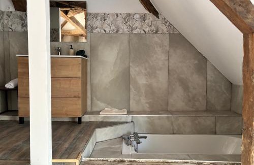 Belley Casa | La Tour de Coron