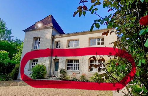 Rousseloy Apartamento | La Tour de Flandre