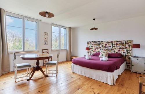 Saint-Michel-de-Livet Apartamento | La Tourelle de Saint Michel de Livet - Parking