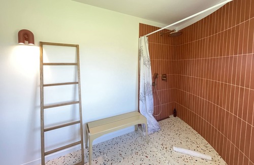 Pringy Casa | La Tuilière, former 19th century Tuilerie, 8pers. with swimming pool