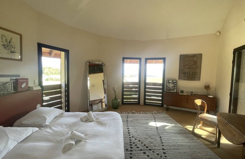 Pringy Casa | La Tuilière, former 19th century Tuilerie, 8pers. with swimming pool