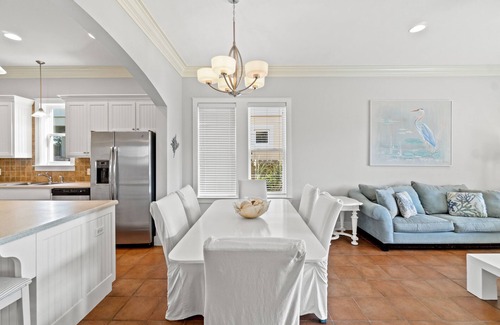 Fort Bay Condominio | La Valencia Villa By Panhandle Getaways