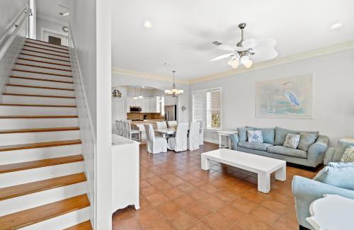Fort Bay Casa | La Valencia Villas