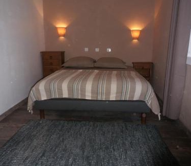 Saint-Hilaire-de-Lavit Cama Y Desayuno | La vallée de Gaïa