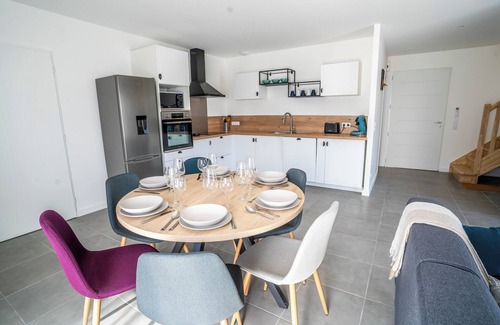 Lavaur Casa | La Vauréenne, Un Petit Coin de Bonheur pour Toute la Tribu. Pets welcome.
