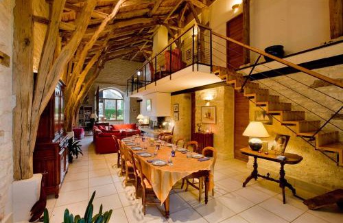 Lalbenque Casa | La Vayssade - Grand Gîte de charme - 14 pers - Piscine & Jacuzzi