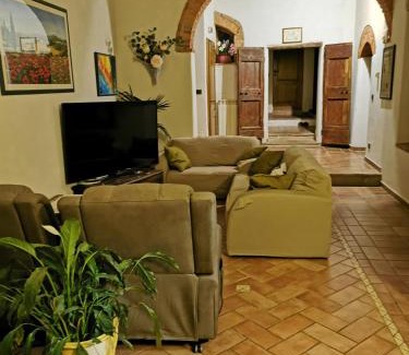 Bollano Casa | La Vecchia Camera