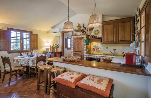 Pescia Villa | La Veduta, pequeña villa con piscina privada, aire acondicionado, WiFi