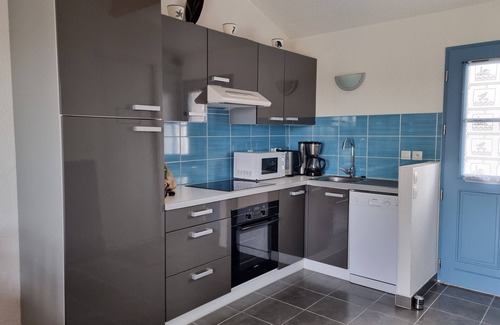 La Faute-sur-Mer Casa | "La Vendéenne" single-storey house in residence with swimming pool, near beach.