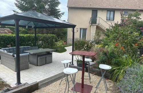 Verdigny Casa | "LA VERANDA" Gîte