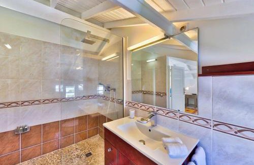 Nettle Bay Apartamento | LA VIDA - Duplex on the beach