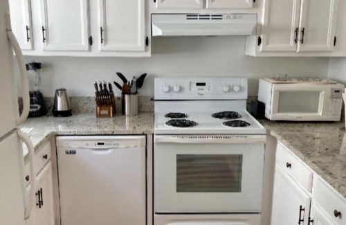 Pinehurst Condominio | La-Vie #2 Tranquil 2-bedroom condo in Pinehurst with a view to the golf course