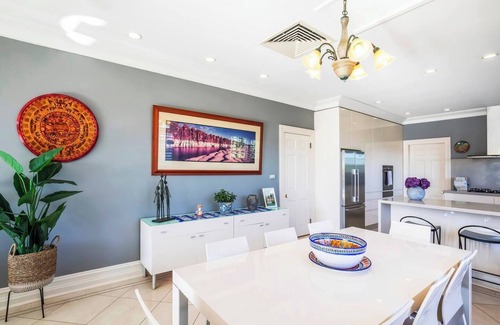 Rose Bay Casa | La Vie en Rose Grand Living on Sydney Harbour