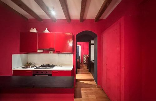 Lazzaretto Apartamento | La Vie en Rouge - Porta Venezia Milano