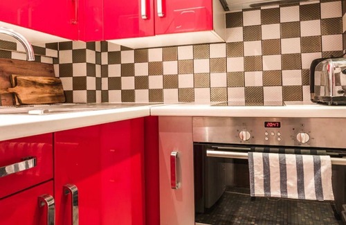 Latin Apartamento | LA VIE PARISIAN-LUXEMBOURG TERRACE APT-AN ENVIABLE LOCATION!