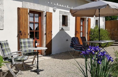 Asnois Cama Y Desayuno | La Vieille Gorce Gîtes in the Vienne