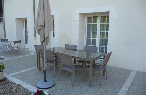 Cour-Cheverny Cama Y Desayuno | La vieille maison