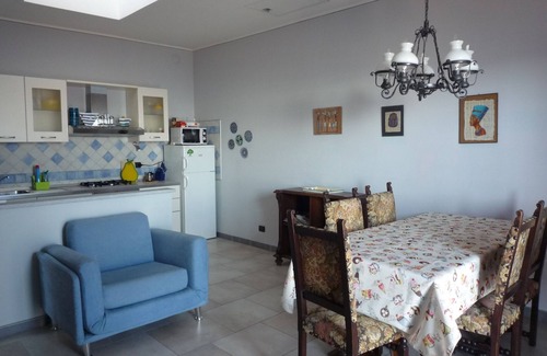 Verduno Apartamento | La Vigna del Parroco 'Azzurro' Casa de campo con piscina y wifi gratis