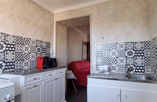 Vergeze Apartamento | La Vigneronne - Peaceful apartment in the heart of a 19th-century house