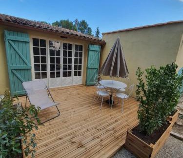 Flayosc Cama Y Desayuno | La Villa Émeraude